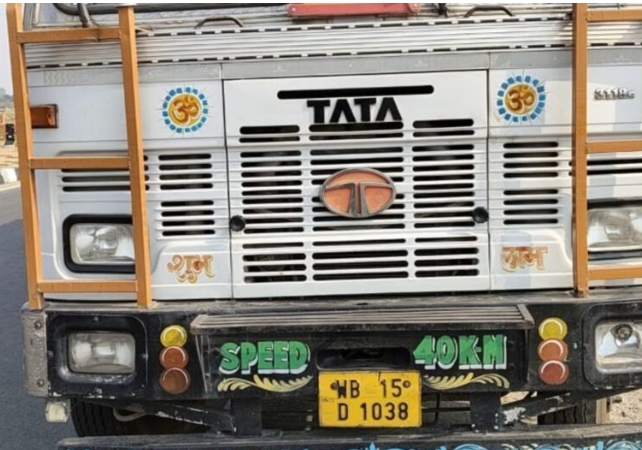 ट्रक की टक्कर से स्कूटी सवार की मौत, परिवार में मातम