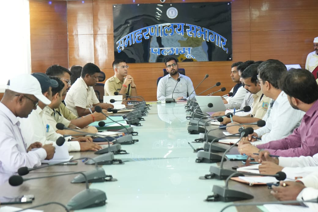 नशे के अवैध कारोबार पर पूरी तरह लगाएं रोक, दोषियों पर दर्ज करें एनडीपीएस के तहत प्राथमिकी : डीसी