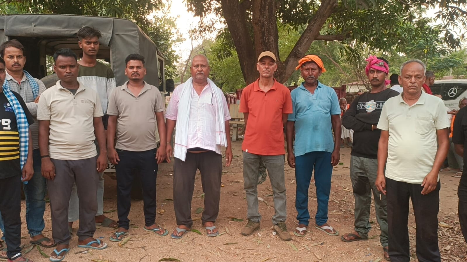 मटकोड़वा रस्म रोकने को लेकर दो पक्षों में विवाद, ग्रामीणों ने थाना में लगाई न्याय की गुहार