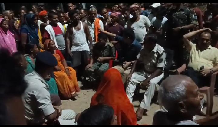 कुंभी में मटकोडवा रस्म को लेकर बढ़ा विवाद, प्रशासन की पहल पर देर रात मामला हुआ शांत