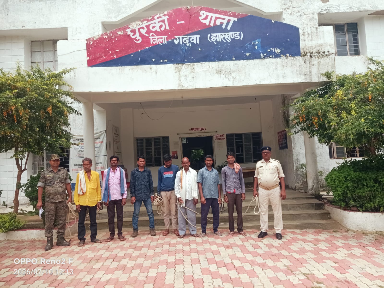 धुरकी पुलिस की बड़ी कार्रवाई, वर्षों से फरार सात वारंटी गिरफ्तार, न्यायिक हिरासत में भेजे गए