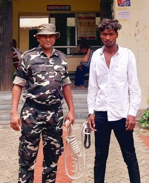 नाबालिग को बहला-फुसलाकर ले जाने और दुष्कर्म के आरोप में युवक गिरफ्तार, भेजा गया जेल