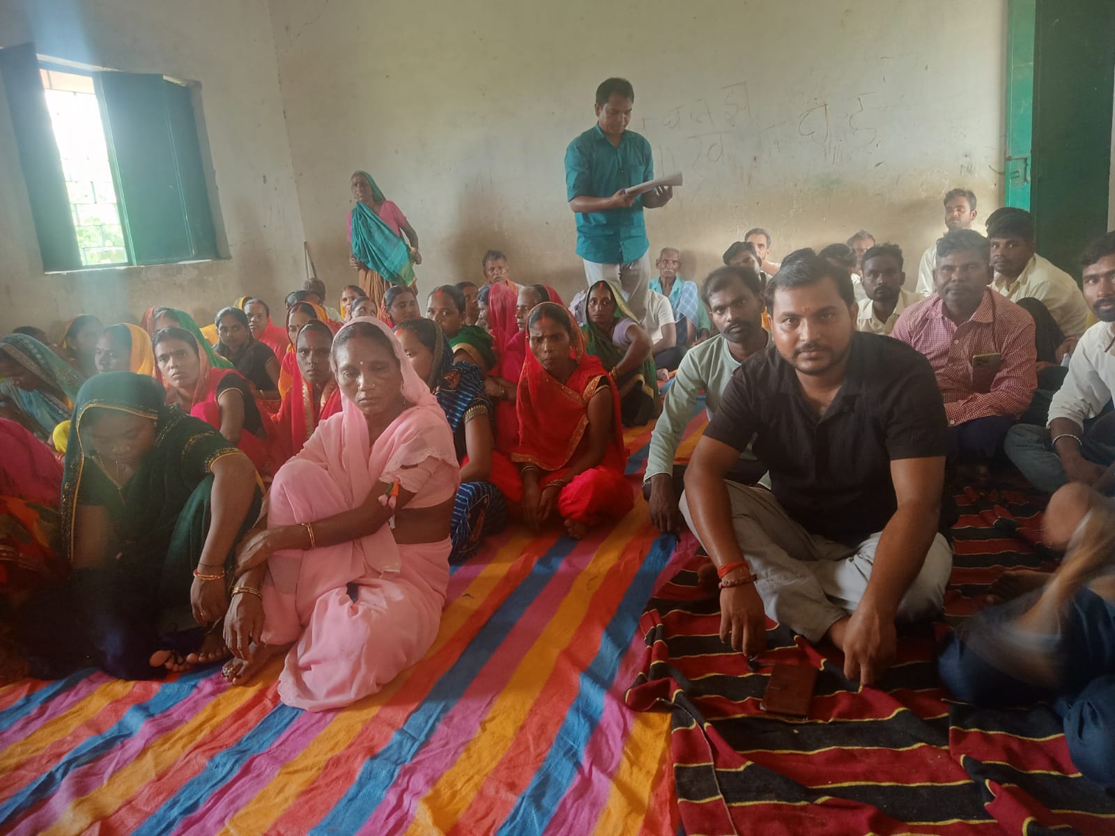 मध्य विद्यालय सोनपुरवा में दुदुन शर्मा बने अध्यक्ष