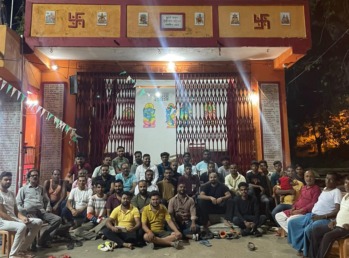 देवी संघ सहिजना  ने दुर्गा पूजा को लेकर की बैठक, कमेटी का गठन