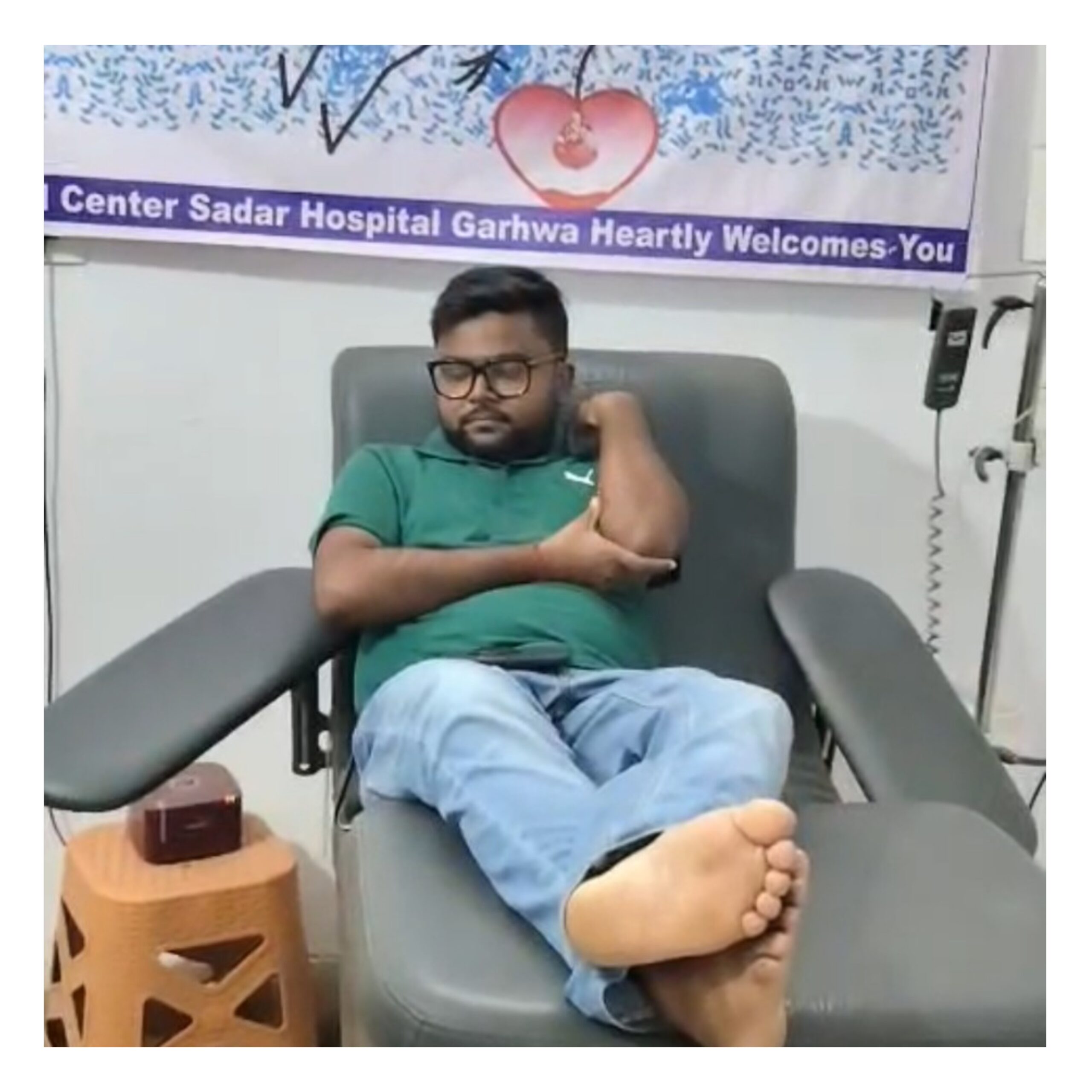 मुसहर समाज की महिला के लिए आशुतोष उपाध्याय ने किया रक्तदान, बचाई जान